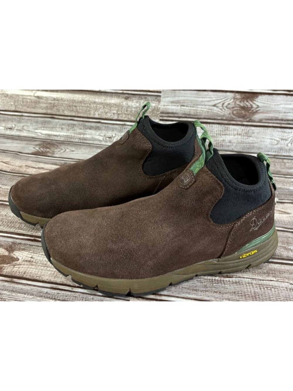 Danner mountain 600 suede chelsea boots sz 9.5 color java forest green NEW $179